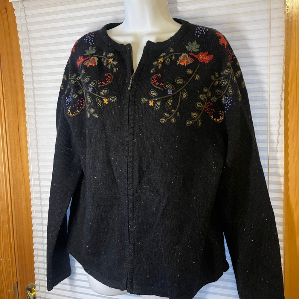 Croft & Barrow Women’s Full Zip Floral Embroidered Sweater